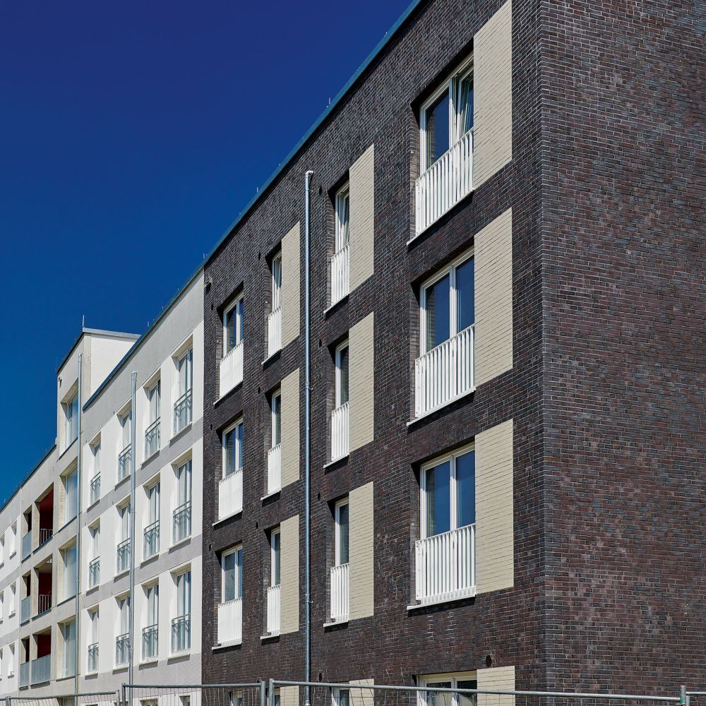 Wohnanlage in München mit Riemchen von FaBö