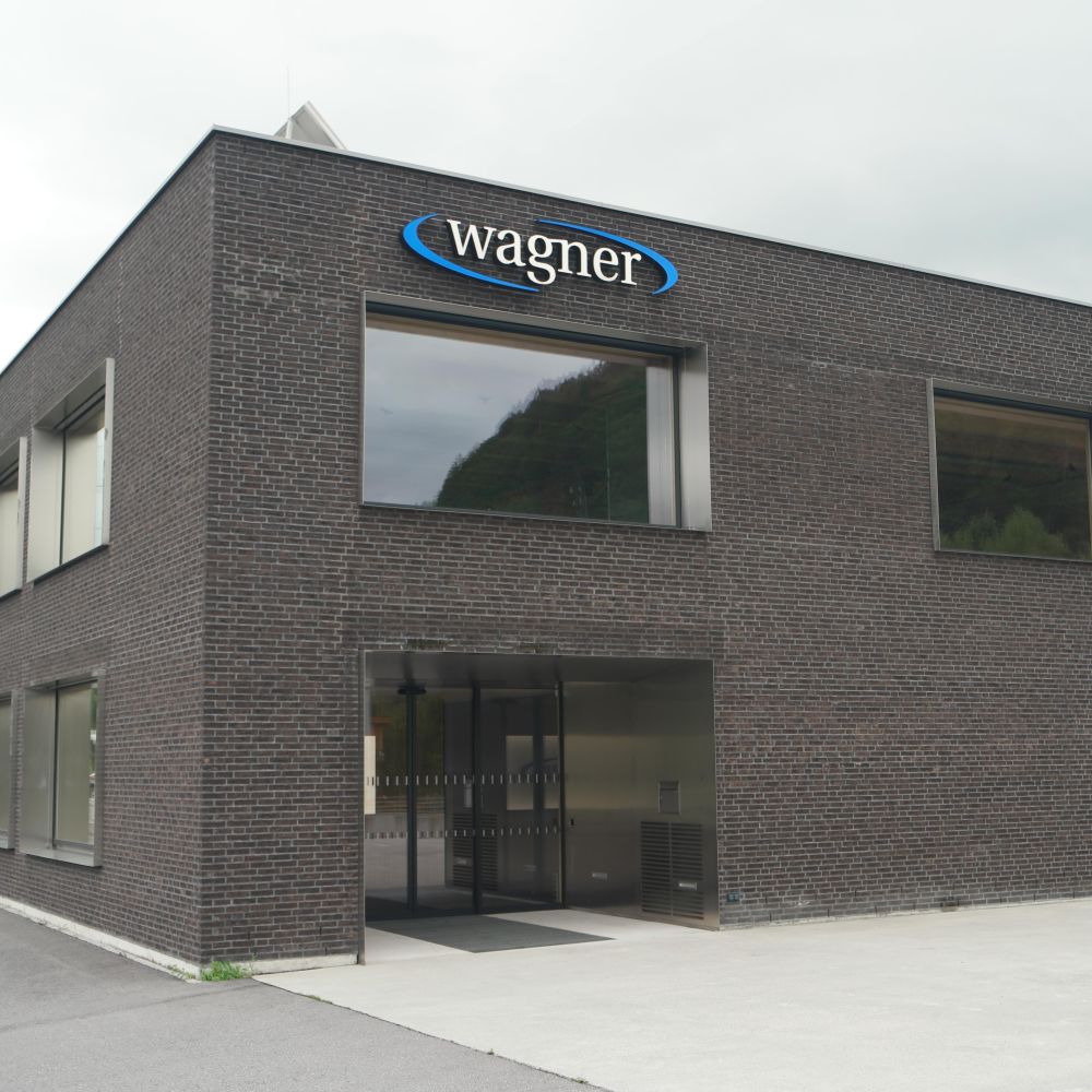 Geschäftsgebäude in Nüziders mit Handform-Verblend-Ziegel von FaBö