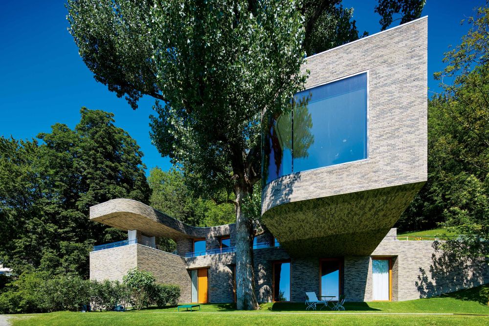 Wohnhaus in Lochau mit Handform-Verblend-Ziegel von FaBö