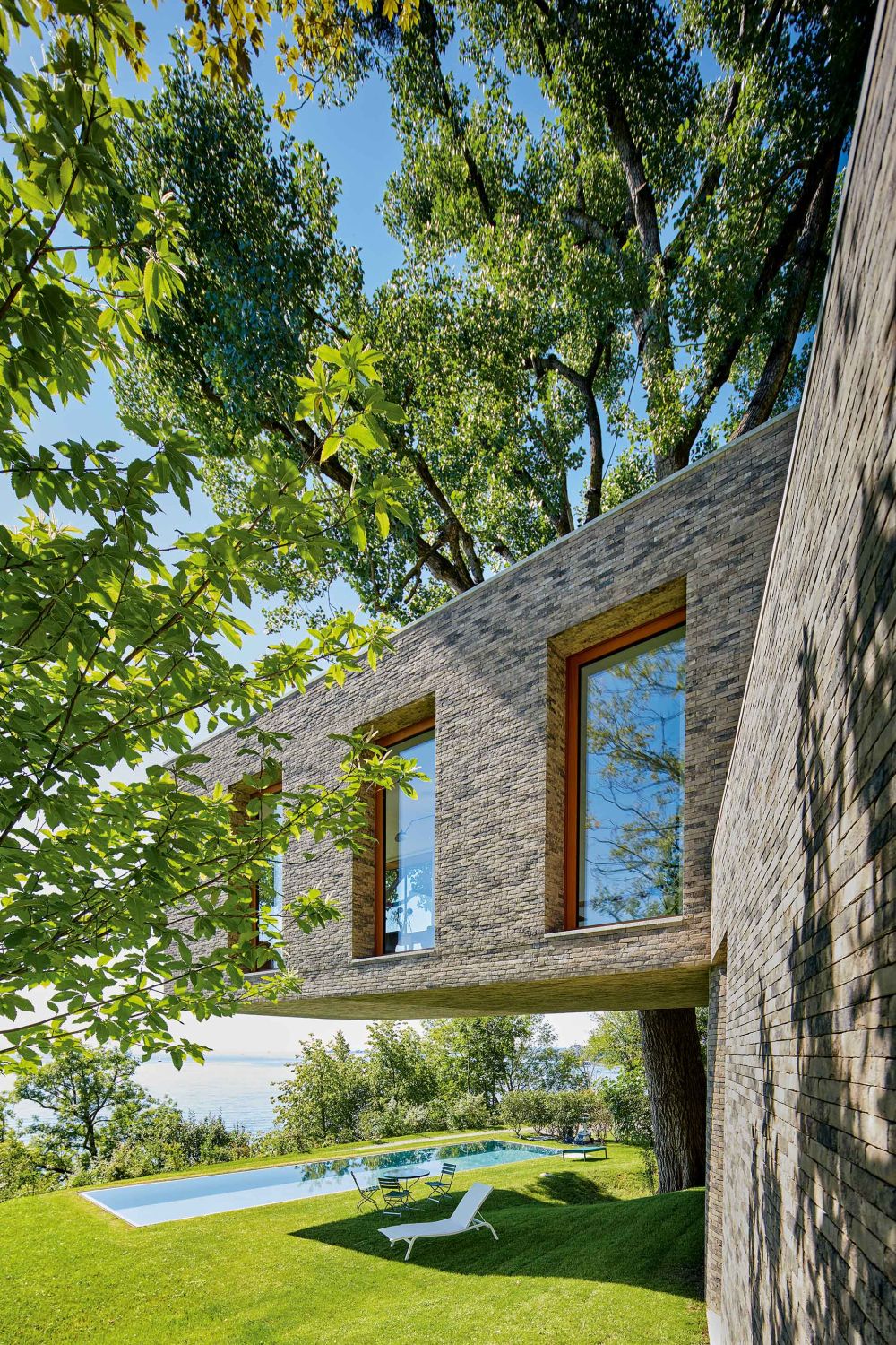 Wohnhaus in Lochau mit Handform-Verblend-Ziegel von FaBö