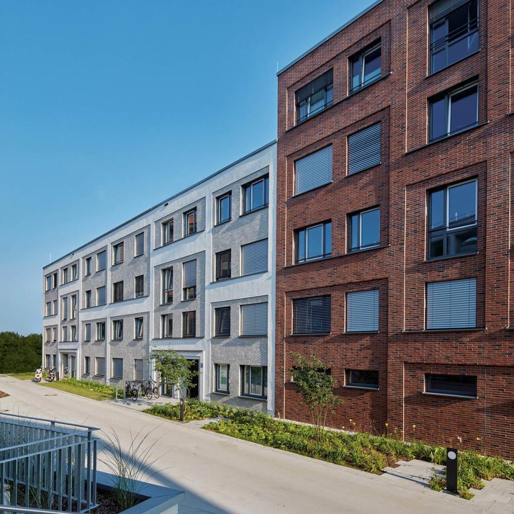 Wohnbebauung in München mit Riemchen von FaBö