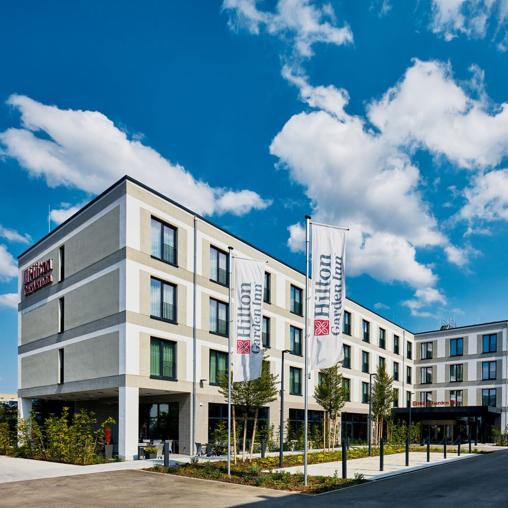 Hilton Garden Inn in Feldkirchen mit Riemchen von FaBö