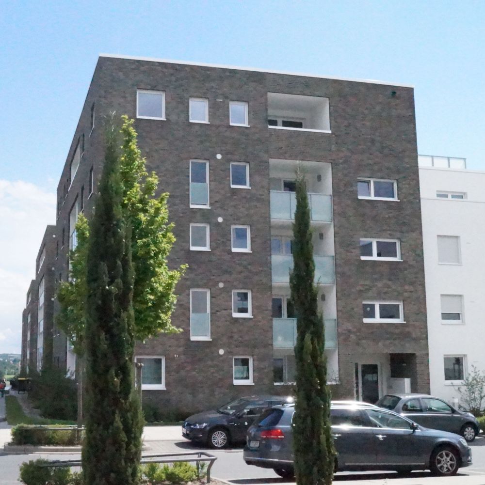 Wohnanlage in Frankfurt mit Wasserstrich-Verblend-Ziegel von FaBö