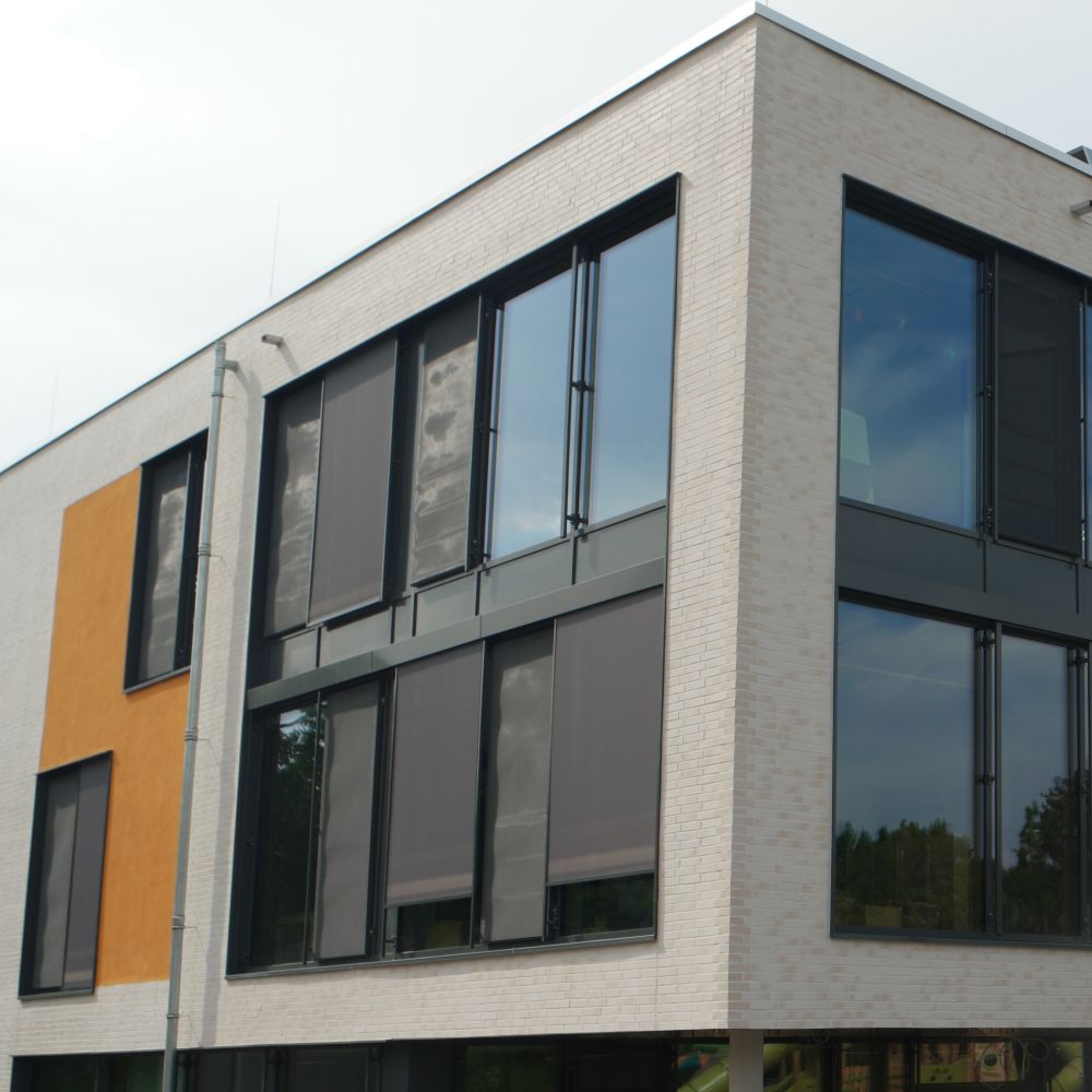 Kindertagesstätte in Freiberg mit Riemchen von FaBö