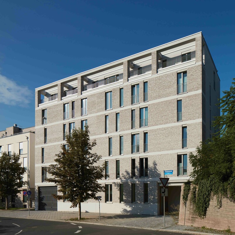 Wohngebäude in Erfurt mit Wasserstrich-Verblend-Ziegel von FaBö