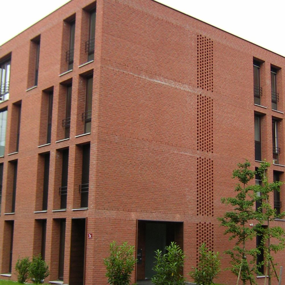 Wohngebäude in Dornbirn mit Handform-Verblend-Ziegel von FaBö