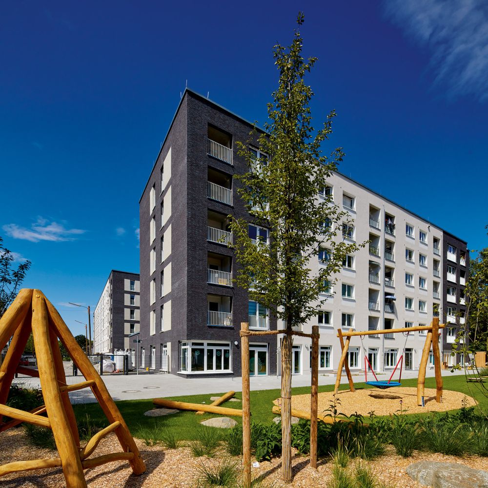 Wohnanlage in München mit Riemchen von FaBö