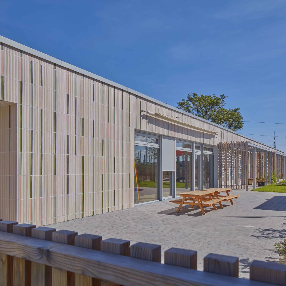 Kita / Einrichtung in Münchsmünster mit Glasur-Keramik / 3D-Keramik von FaBö