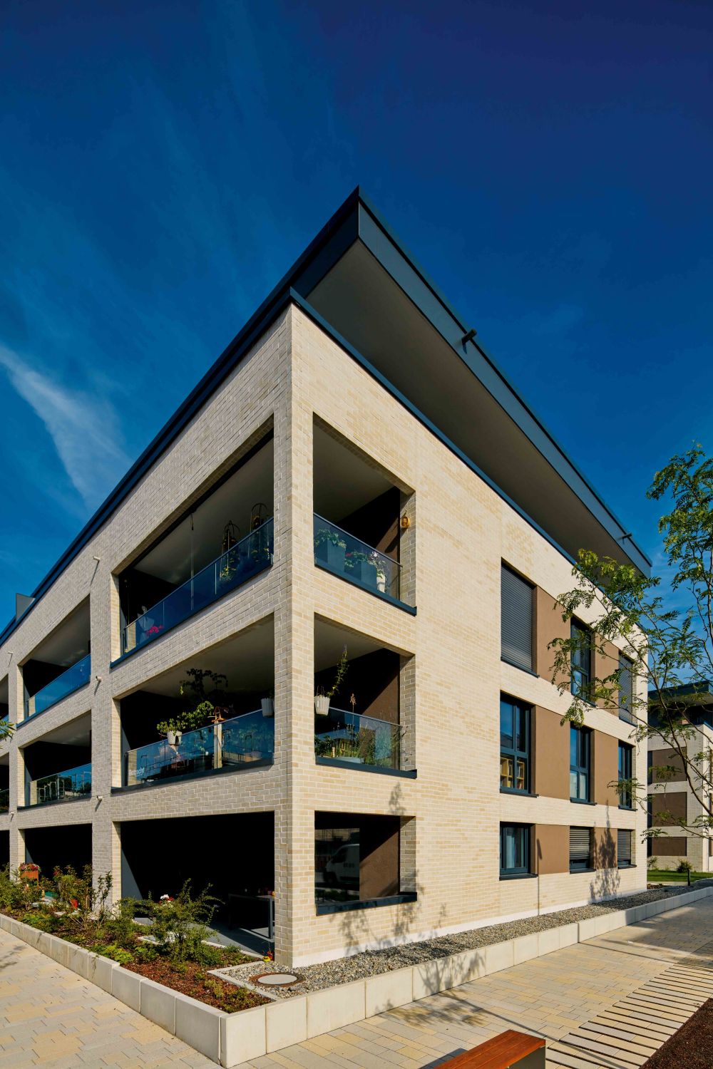 Wohngebäude in Salem mit Riemchen von FaBö