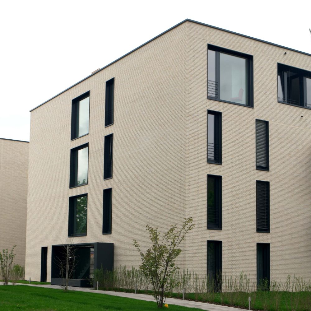 Wohnanlage in Tübingen mit Riemchen von FaBö