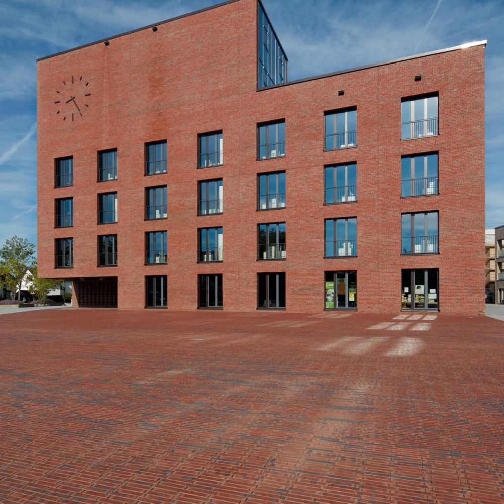Rathaus in Salem mit Pflasterklinker von FaBö