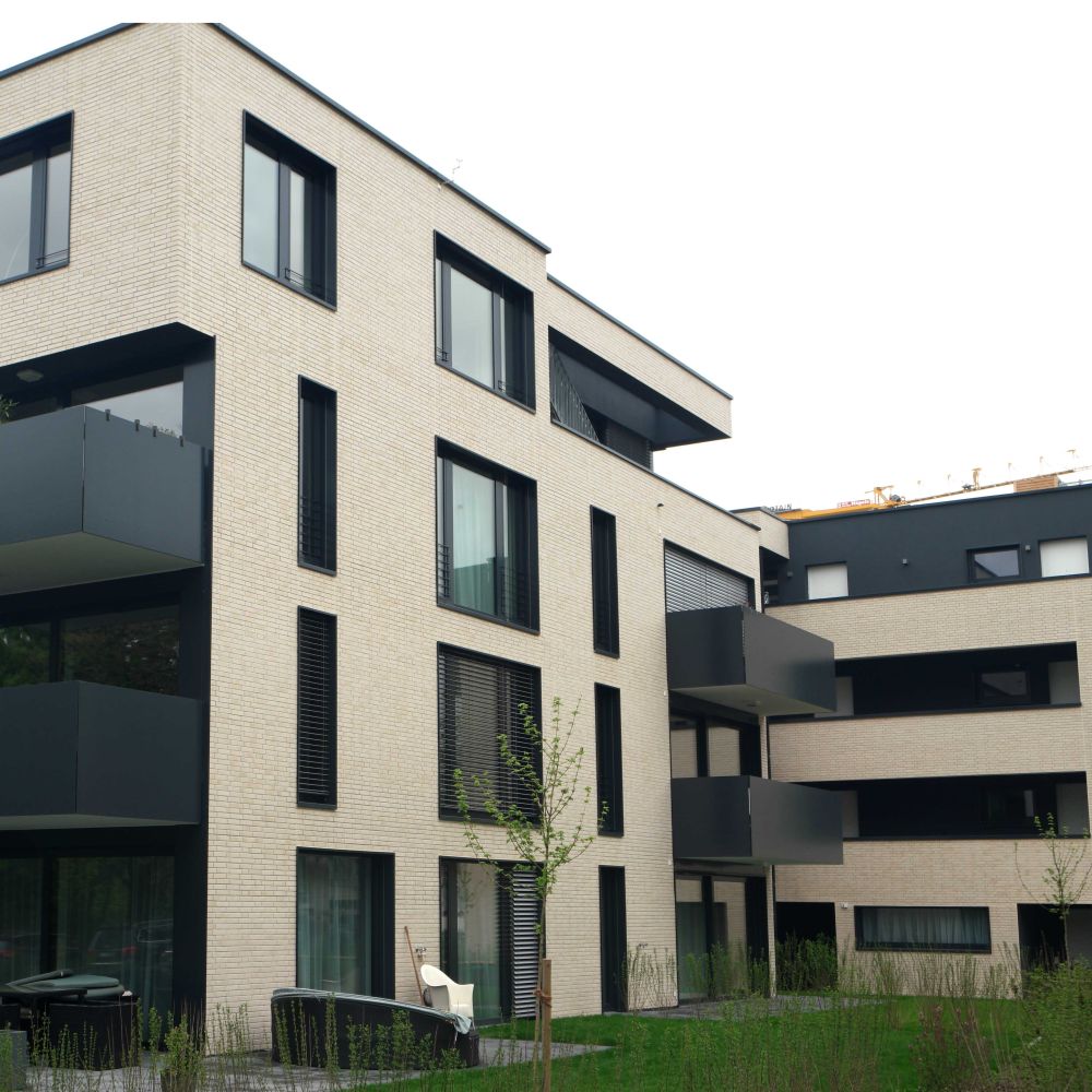 Wohnanlage in Tübingen mit Riemchen von FaBö