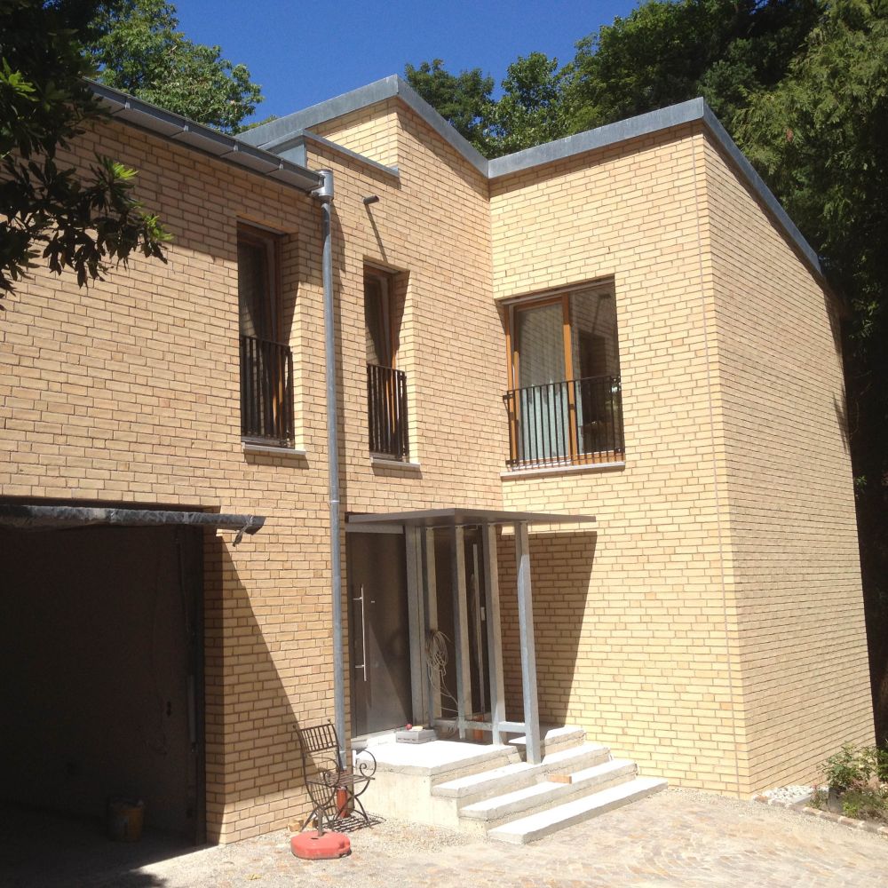 Wohnhaus in Baden-Baden mit Wasserstrich-Verblend-Ziegel von FaBö