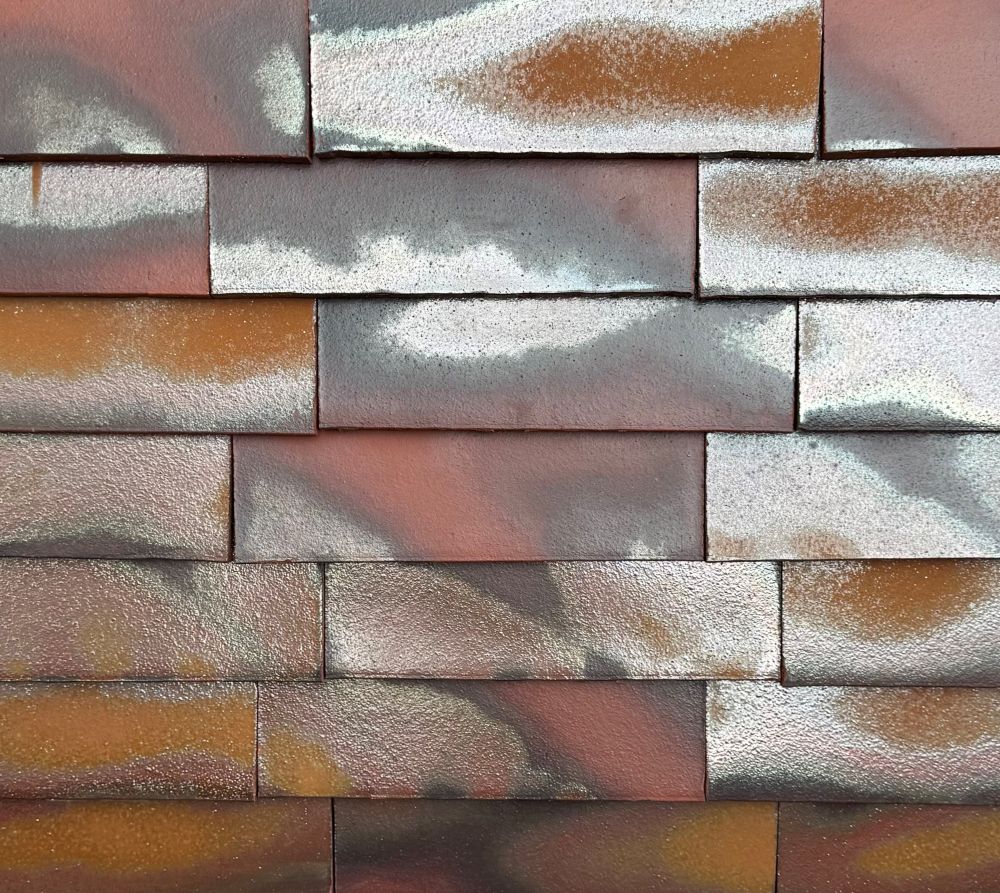 Bunte Vidra Ziegelfassade, zirkulär