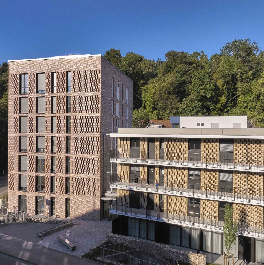 Stadttor in Freiburg mit Strangpress-Verblend-Ziegel von FaBö