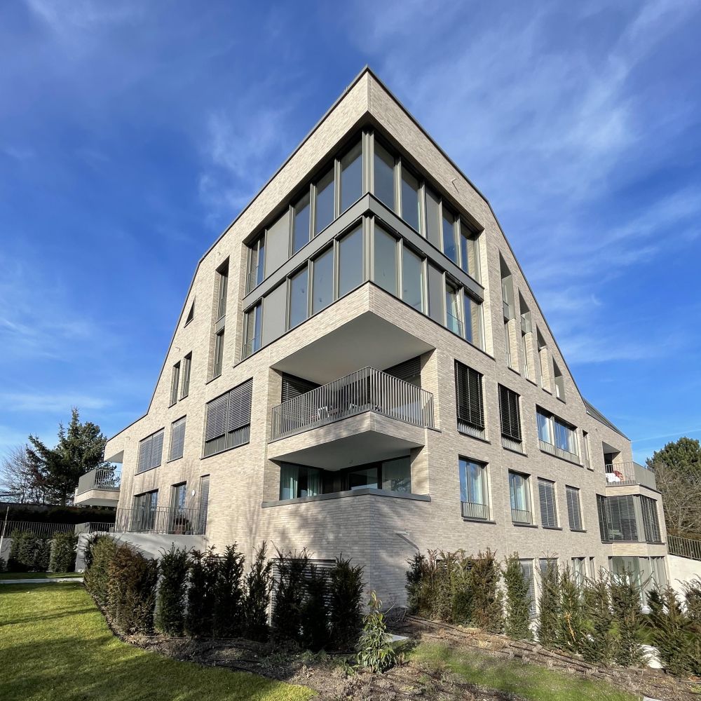 Wohngebäude in Stuttgart mit Wasserstrich-Verblend-Ziegel von FaBö