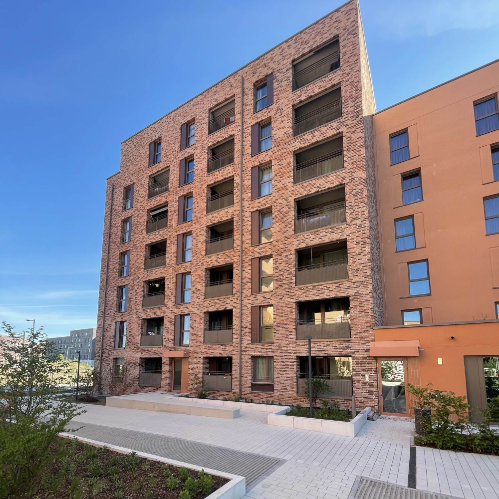 Wohnanlage in München mit Handform-Verblend-Ziegel von FaBö