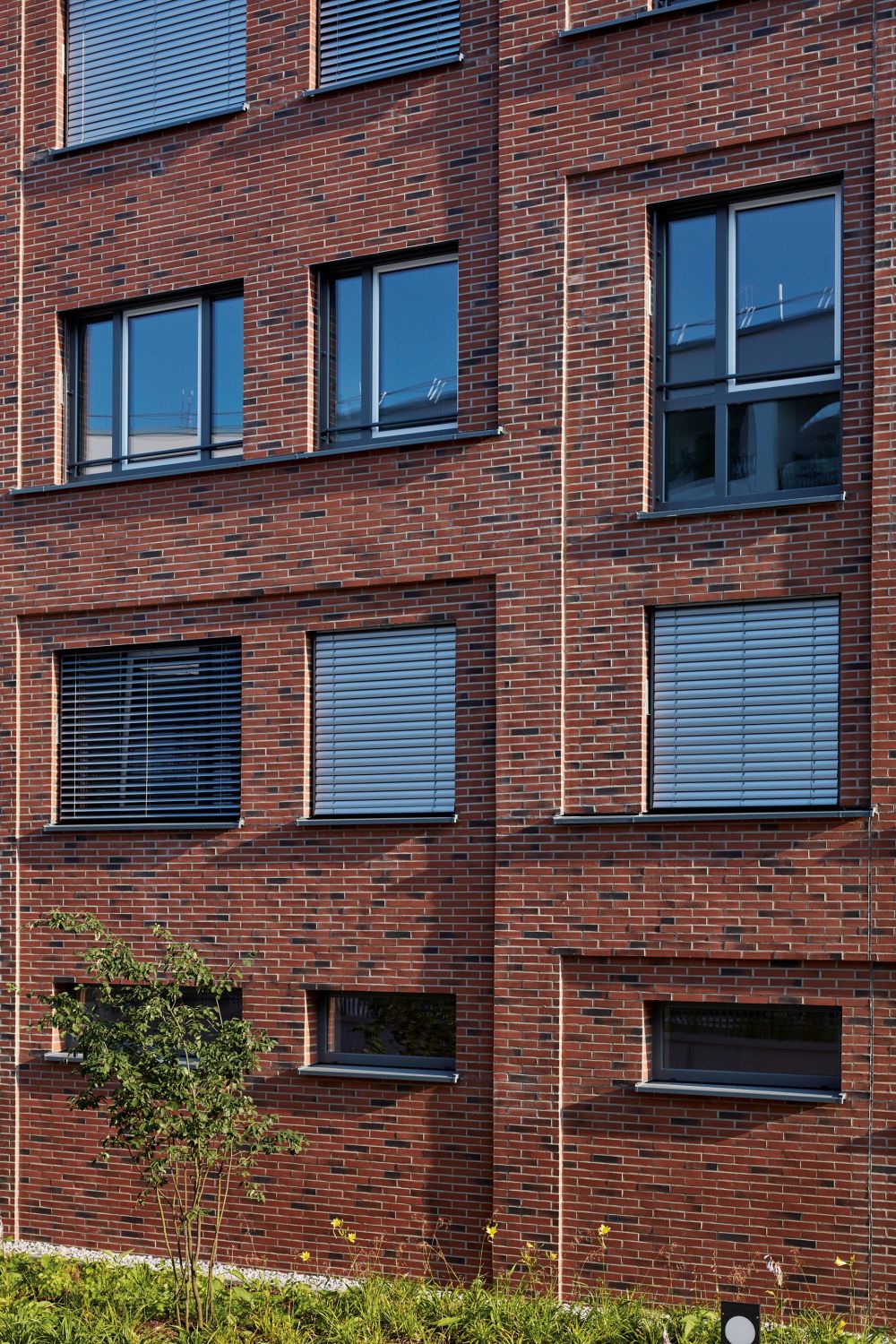 Wohnbebauung in München mit Riemchen von FaBö