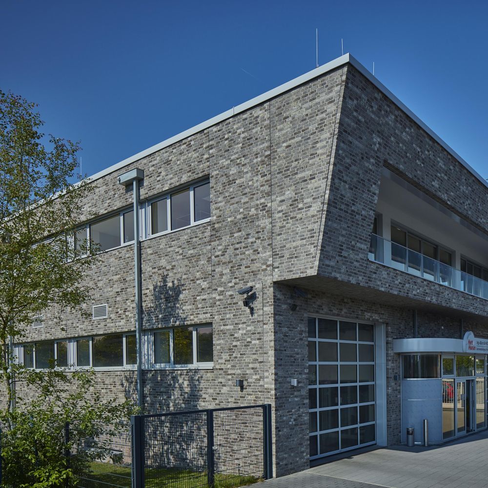 Oldtimer-Museum in Bad Homburg mit Handform-Verblend-Ziegel von FaBö