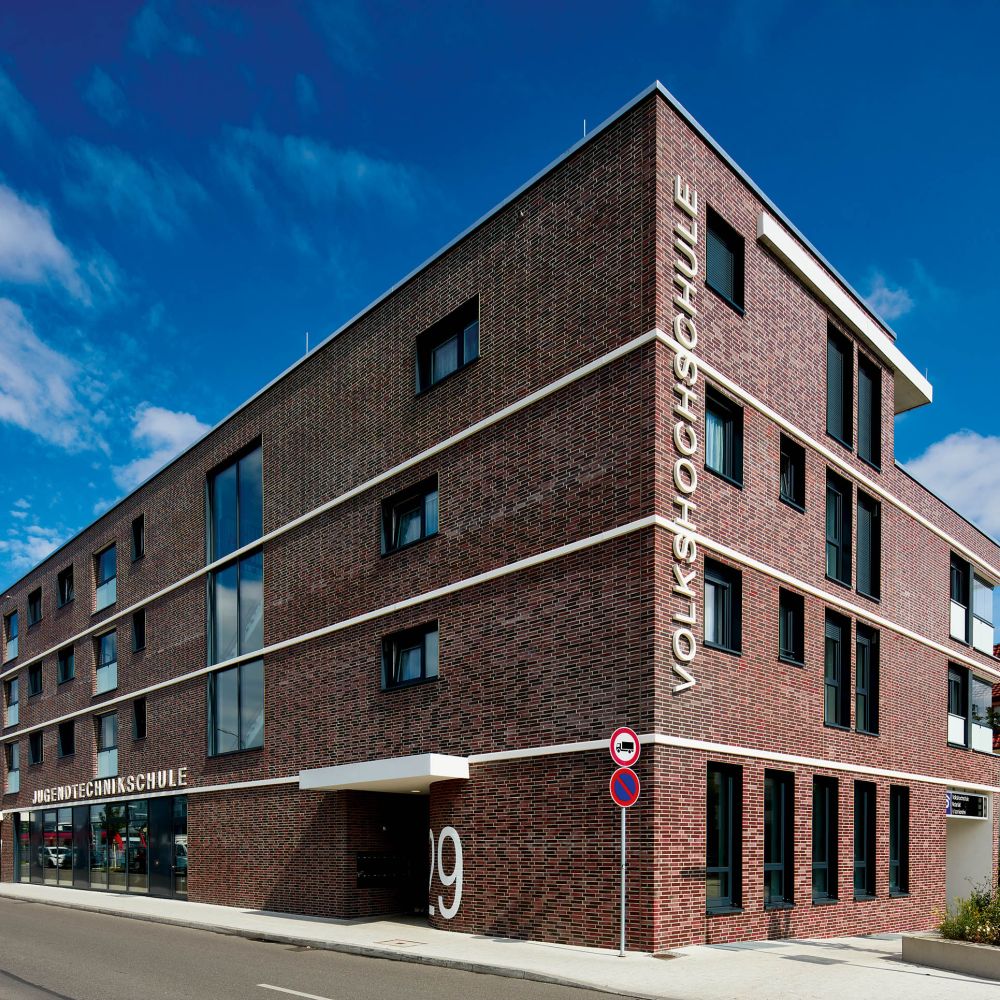 Wohngebäude in Fellbach mit Riemchen von FaBö