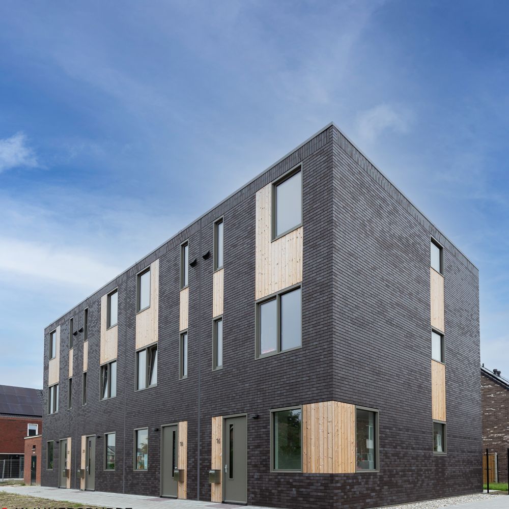 Mehrfamilienhaus in Henglo (Niederlande) mit Cradle-Brick von FaBö