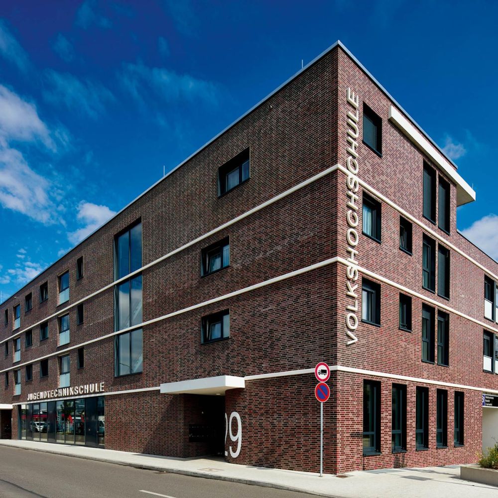 Wohngebäude in Fellbach mit Riemchen von FaBö