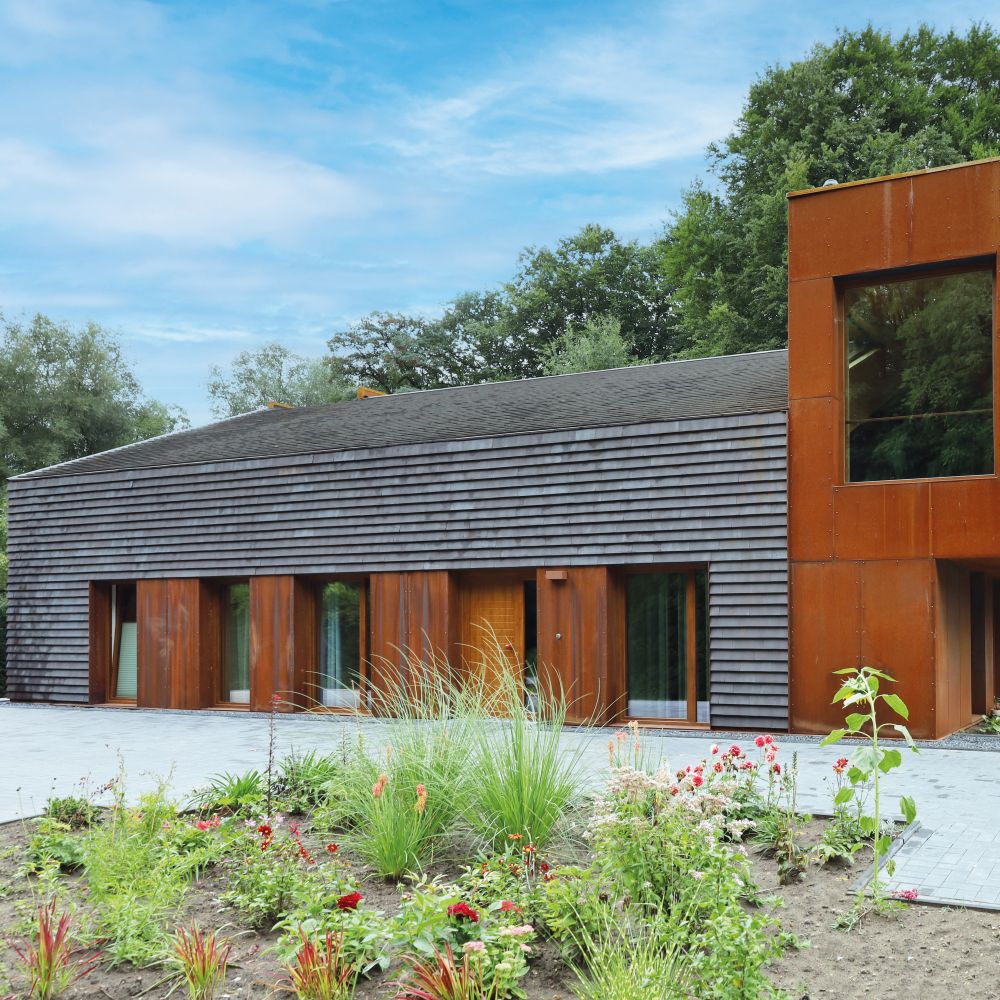 Wohnhaus im Münsterland mit keramischen Fassadenplatten von FaBö