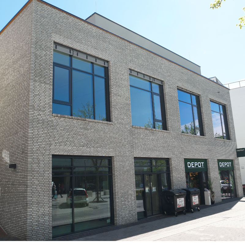 Geschäftsgebäude in Backnang mit Handform-Verblend-Ziegel von FaBö