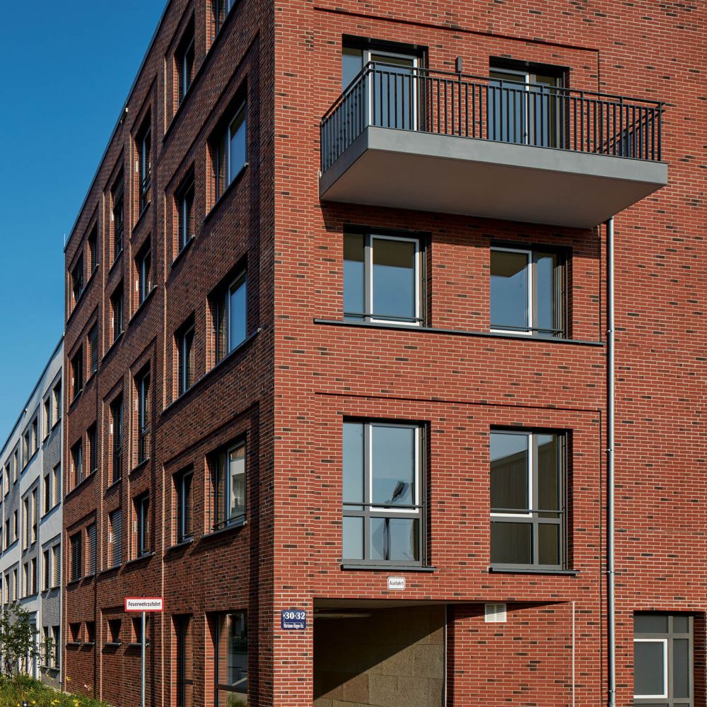 Wohnbebauung in München mit Riemchen von FaBö