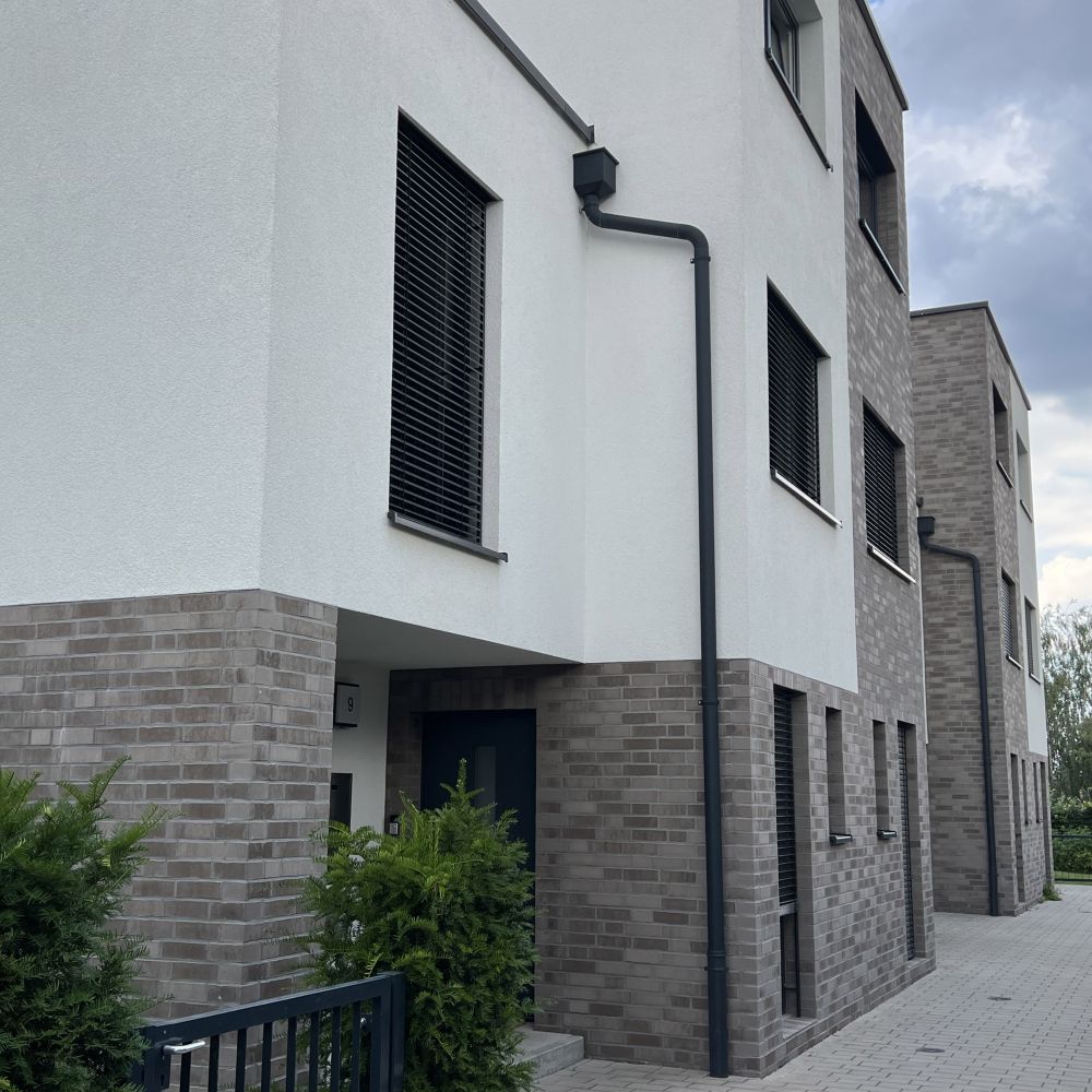 Wohnbebauung in Bretten mit Riemchen von FaBö