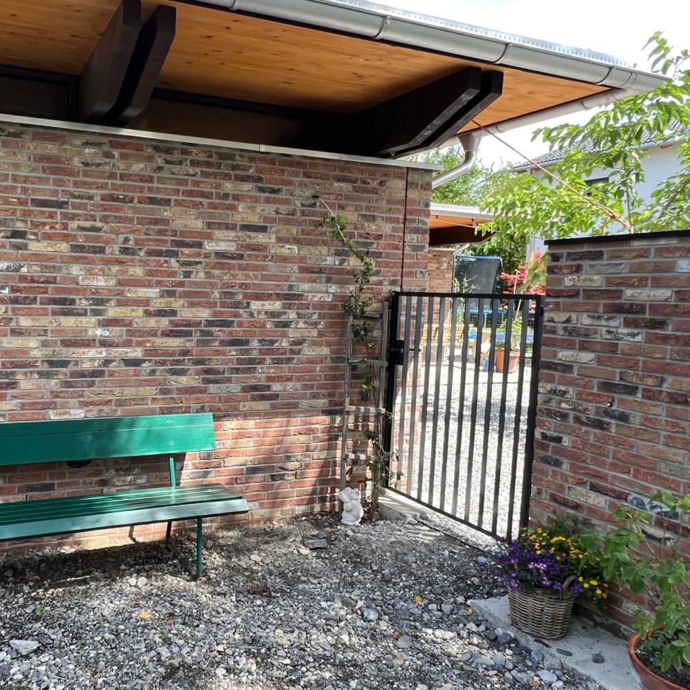 Wohnhaus in A-Lustenau mit Handform-Verblend-Ziegel von FaBö