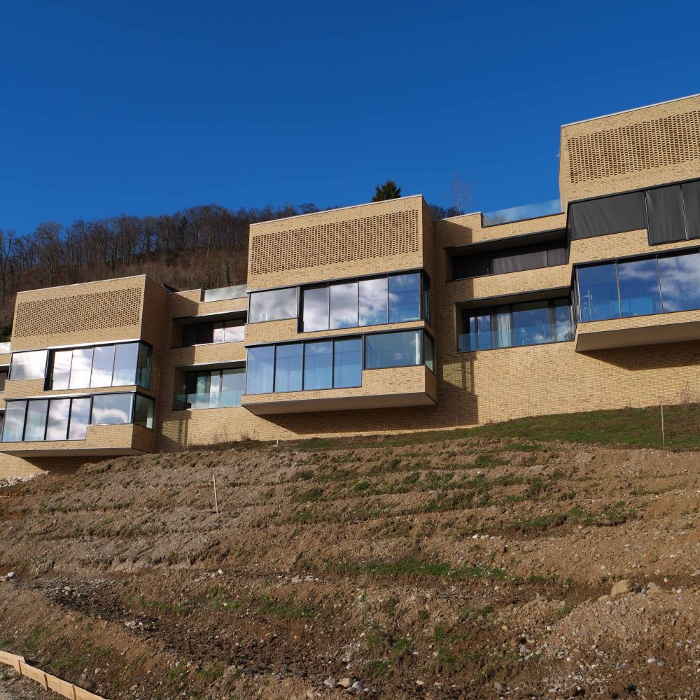 Wohnbebauung in Ennetbaden mit Wasserstrich-Verblend-Ziegel von FaBö