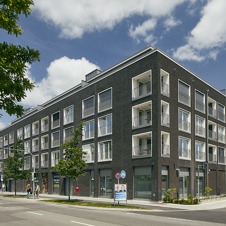 Wohnanlage und Geschäftshaus in München mit Handform-Verblend-Ziegel von FaBö