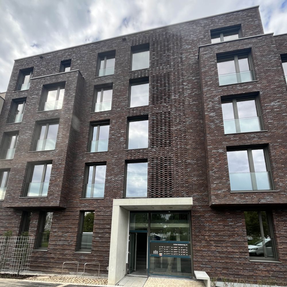 Wohngebäude in Ulm mit Wasserstrich-Verblend-Ziegel von FaBö