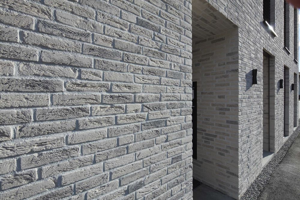 Wohnhaus in Wolfurt mit Handform-Verblend-Ziegel von FaBö