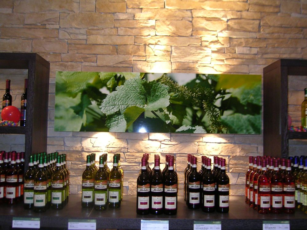 Geschäft in Bühl mit Mathios Stone von FaBö