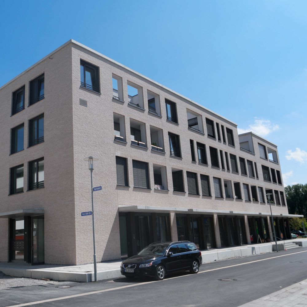 Wohngebäude in Tübingen mit Wasserstrich-Verblend-Ziegel von FaBö