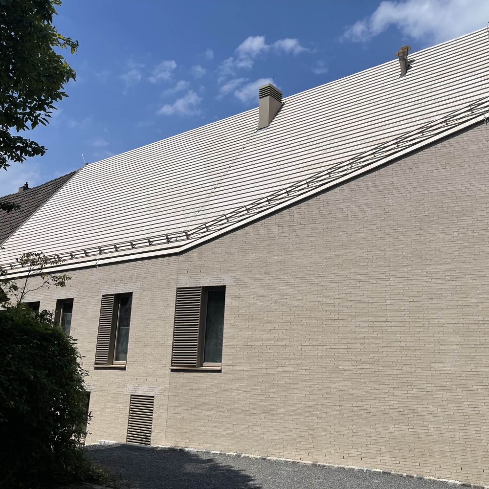 Gasthof in Sindelfingen mit keramischen Fassadenplatten von FaBö