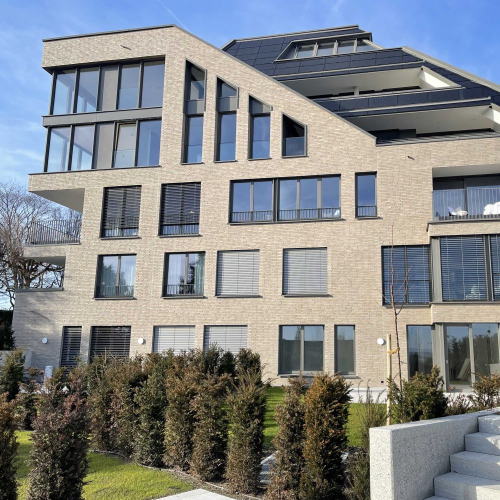 Wohngebäude in Stuttgart mit Wasserstrich-Verblend-Ziegel von FaBö