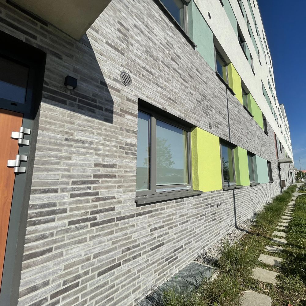 Wohnanlage in München-Aubing mit Riemchen von FaBö